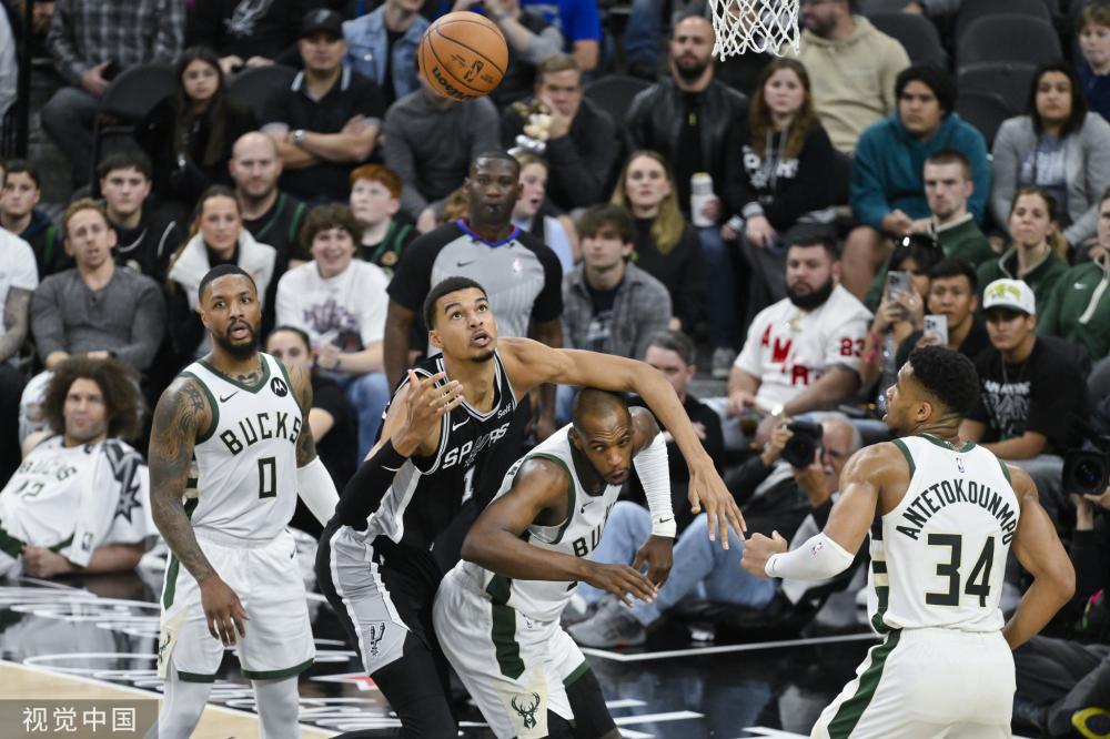 他将会迎接 他将会迎接