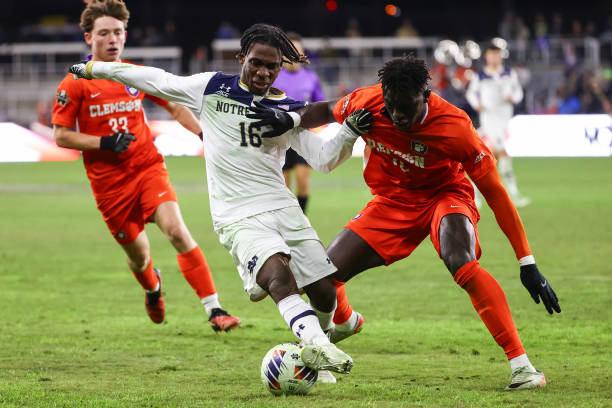 这位年轻前 这位年轻前